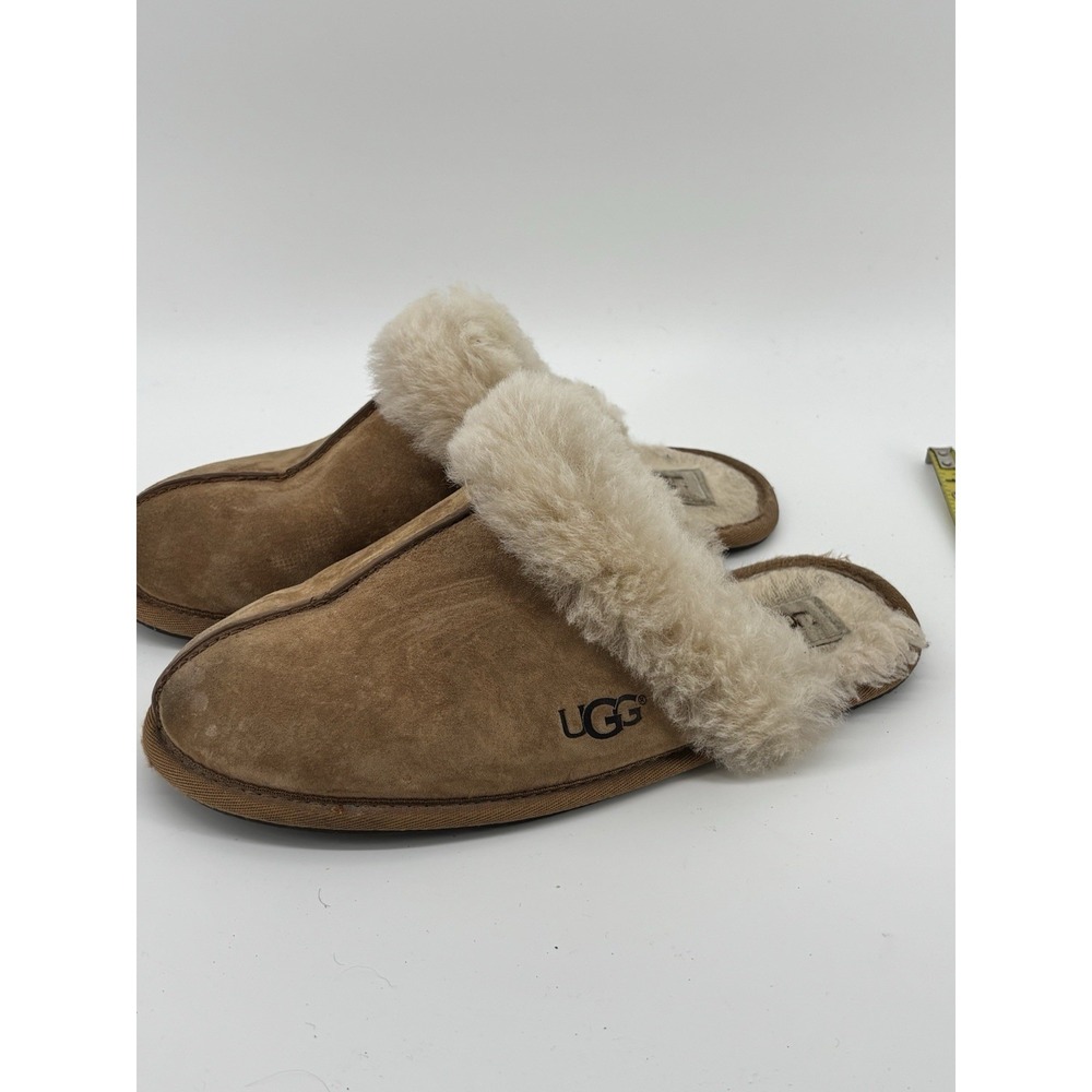 UGG‎ S/N 1106872 Scuffette II Slippers Slides Sheepskin Women's US Size 9.5 Read